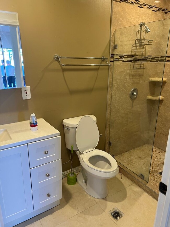 Photo - 12640 Bessemer St Unidad 12638