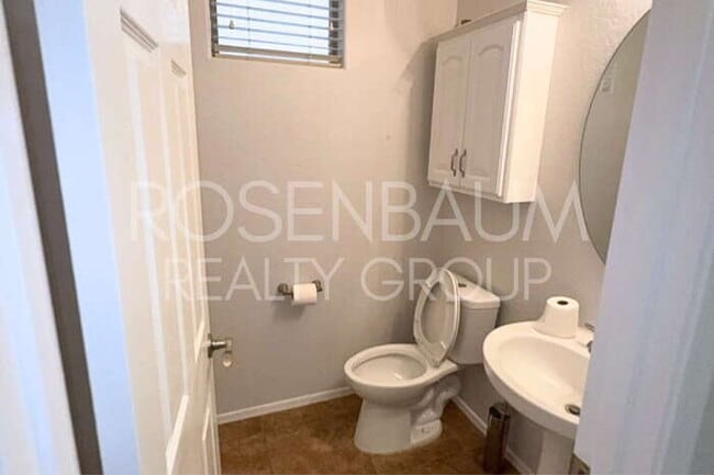 Photo - Beautiful 3-bedrooms, 2.5-baths home in th...