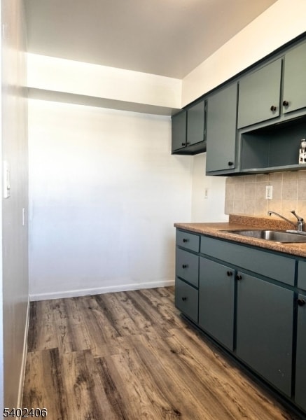 Photo - 2428 St Georges Ave Unit B6