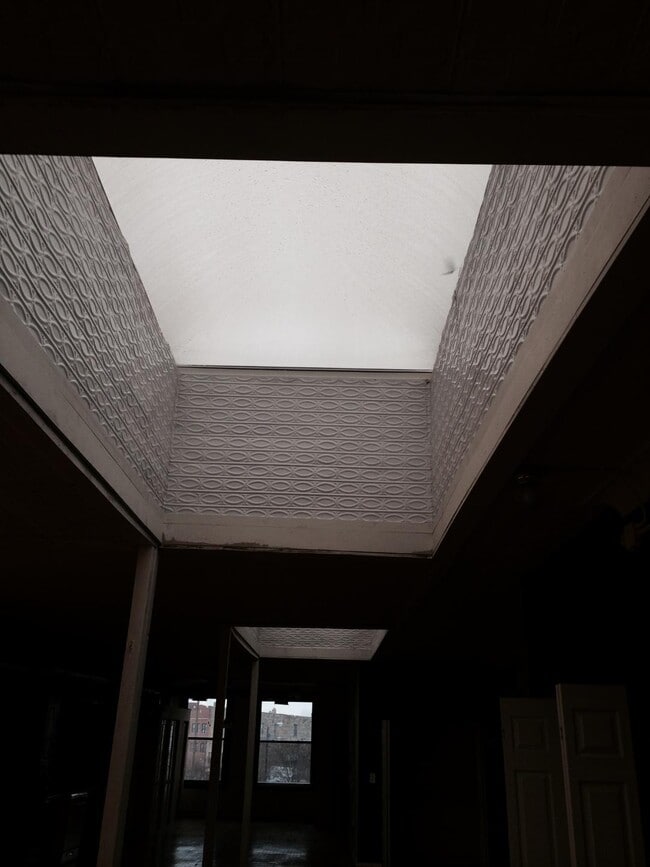 Photo - 1259 N Milwaukee Ave Unit 3