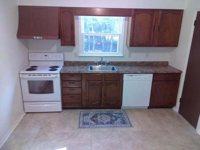 86 Sand Hill Rd Unidad Left