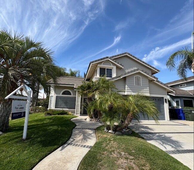 COMING SOON! 4 Bedroom Pool Home For Rent House Rental in Santa