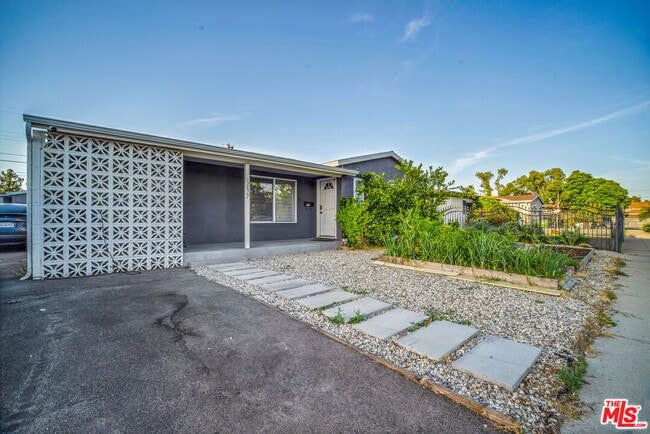 Photo - 12827 Sylvan St