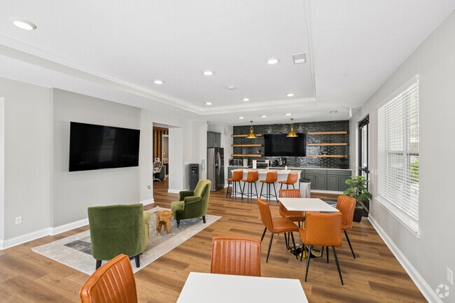 Clubroom - Park 33