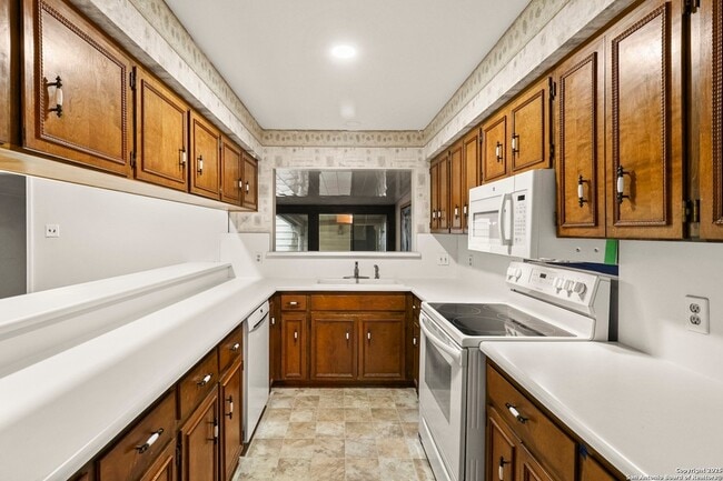 Photo - 162 Amistad Blvd