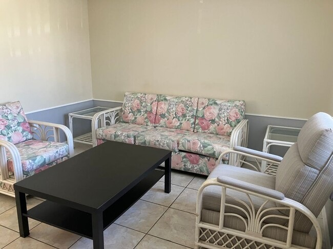 Photo - 4922 Elkner St