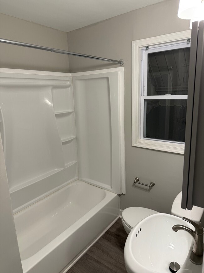 Photo - 5942 Glen Falls Ave Unit Apt 2