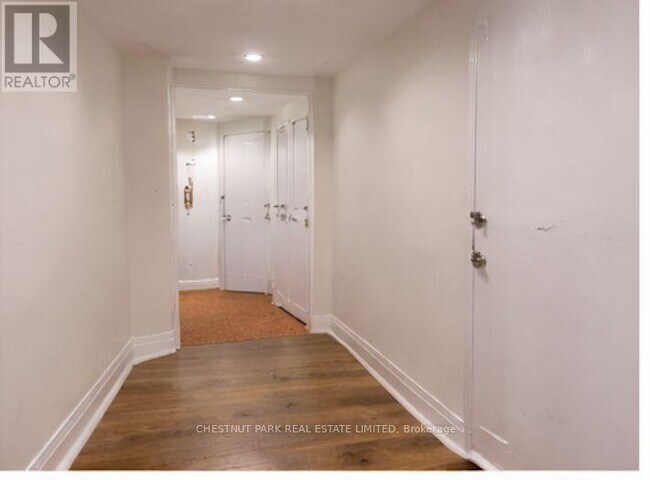 Photo - 607 Huron St Unité Lower