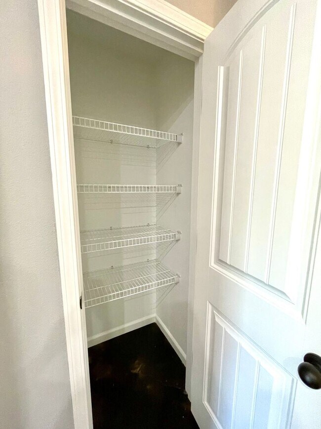 Photo - 3/2 off Richardson Dr. South side of Jonesboro