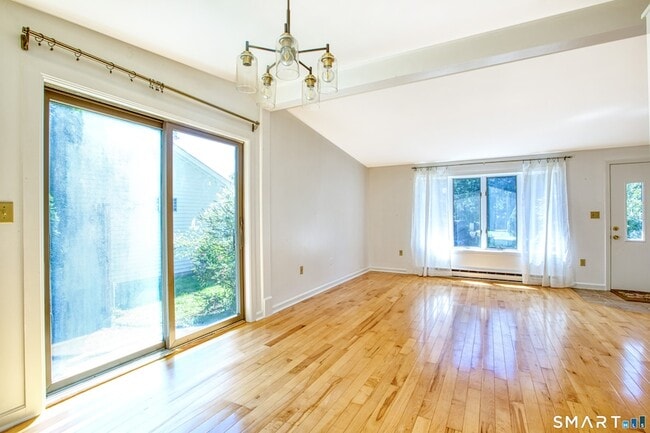 25 Oakview Cir
