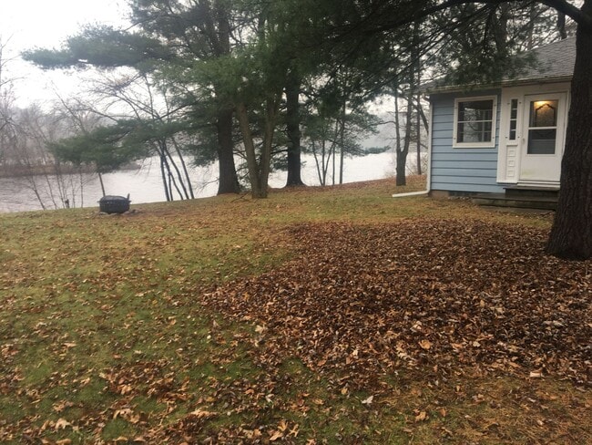 Photo - Beautiful 3 Bedroom Water Front Home with Dock