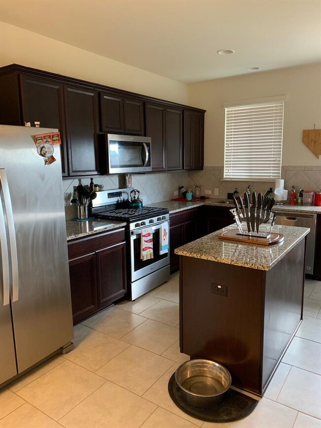 Photo - 605 Coffee Berry Dr