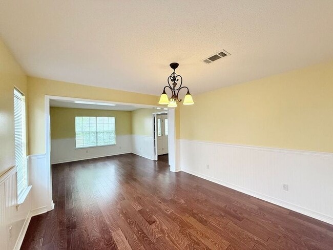 Photo - 3548 Stratford Ln