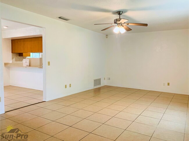 Photo - 1505 Edgewater Rd