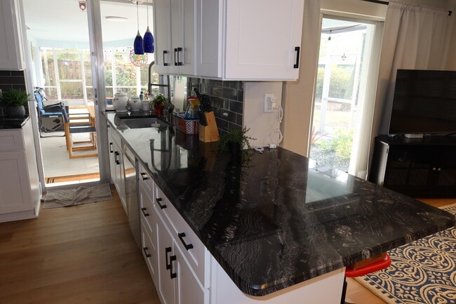 Photo - 1001 SW 12th Terrace