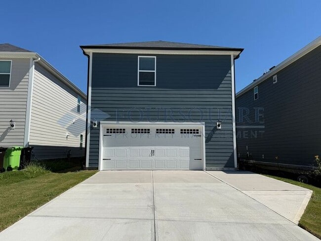 Beautiful new construction home in Wendell, ideally located just minutes from Downtown Wendell, W...
