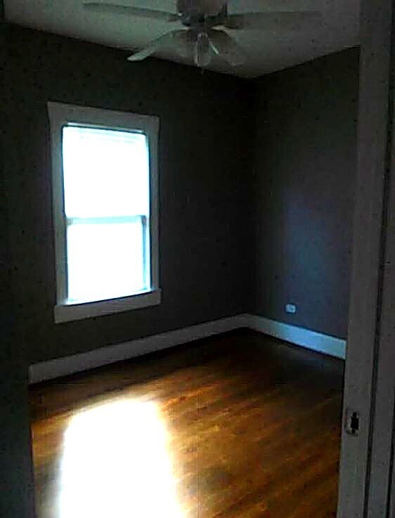 Photo - 720 E 12th St