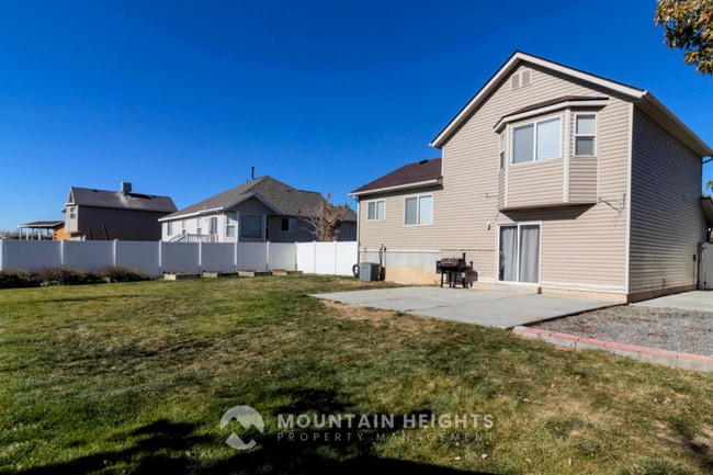 Photo - Beautifully Updated 4BR Home & Large Fenced Yard!