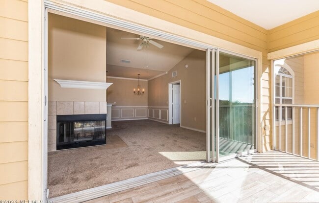 Building Photo - 275 Old Village Center Cir Unit #6303