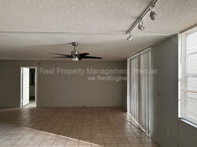 Photo - 1100 St Charles Pl Unit Apt 215