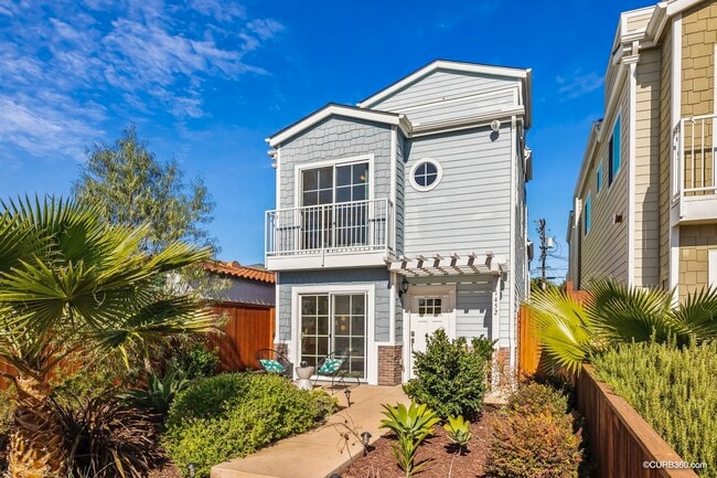 Photo - 1452 Reed Ave