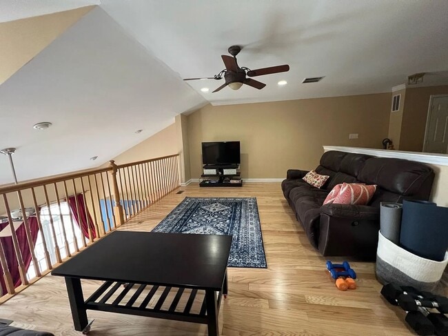 Photo - 117 Donato Cir House