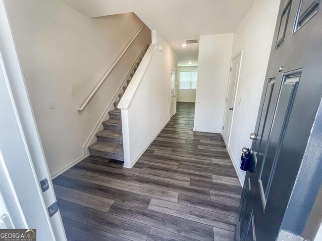 Photo - 305 Penn Sta Wy