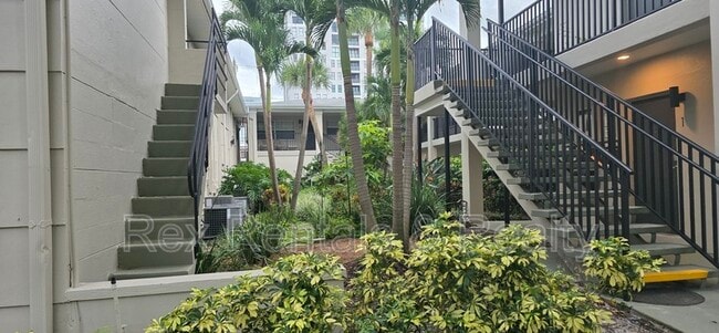 Building Photo - 224 6th Ave N Unit # 11 Rental