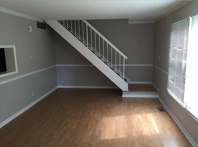 Photo - 206 Sunset Ct