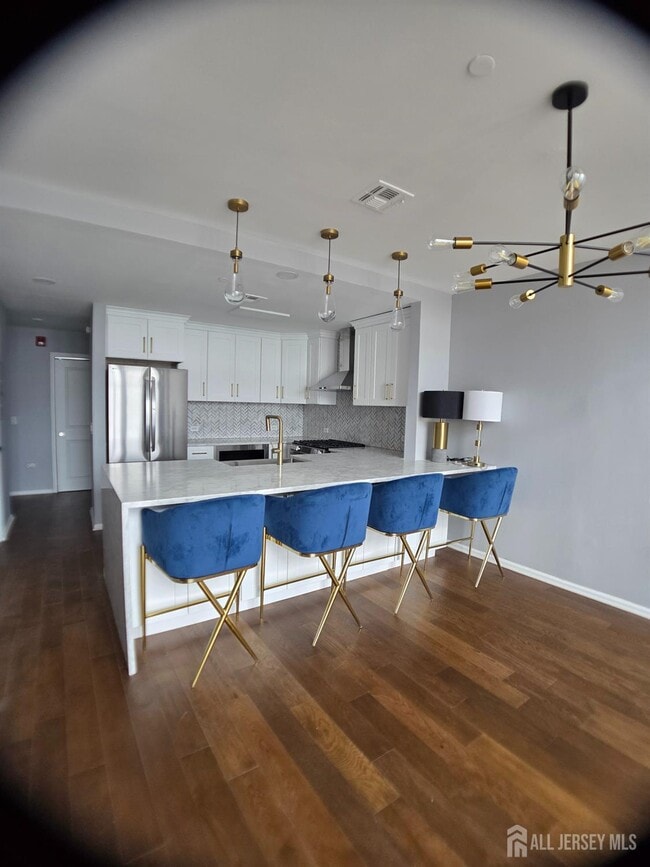 Building Photo - 358 Rector St