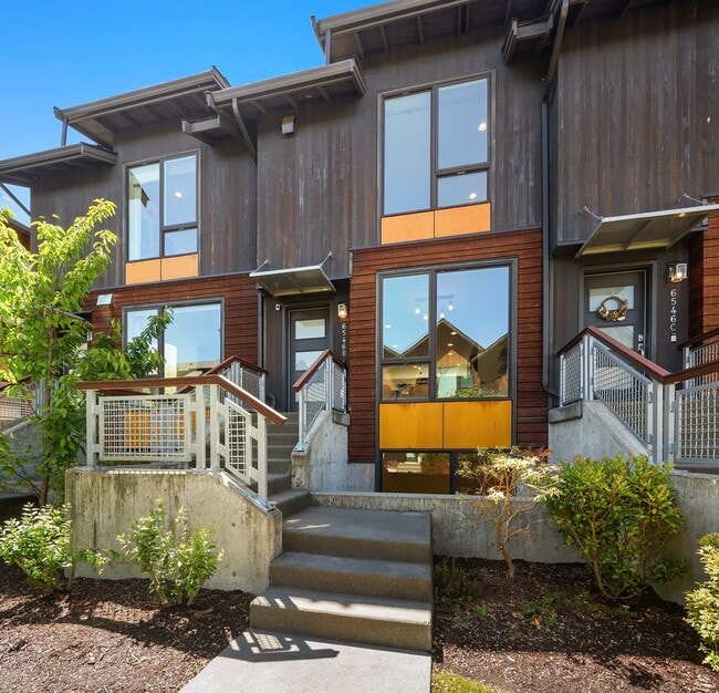 Photo - 3bd/3ba Seattle Townhome