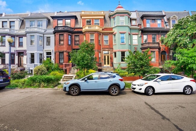 Photo - Professionally Managed// 3 Bedroom 2 Bathroom Condo // Kalorama/Dupont Circle// 1 Parking Spot In...