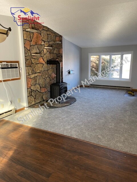 Photo - Beautiful 5 Bed 2 Bath With Views