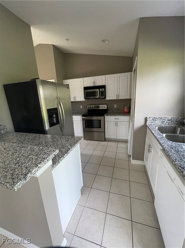 Photo - 4718 28th St SW