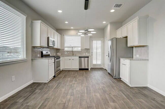 Photo - 14218 Handel Dr Unit 8b