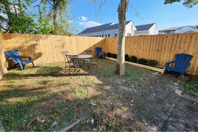 Building Photo - 2320 St Philip St