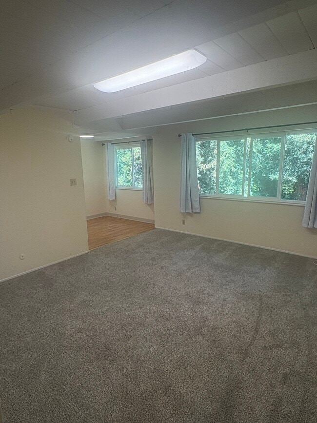 Photo - 1045 W Washington Ave Unidad 10