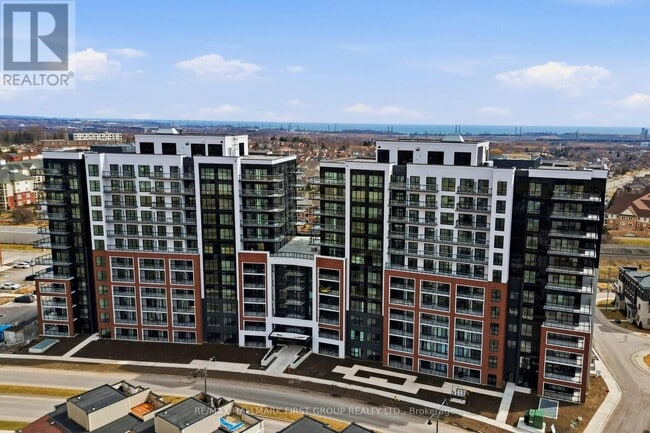 Photo - 51 Clarington Blvd Unité 715