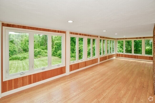 Building Photo - 1 Easy St Unit 1 Rental