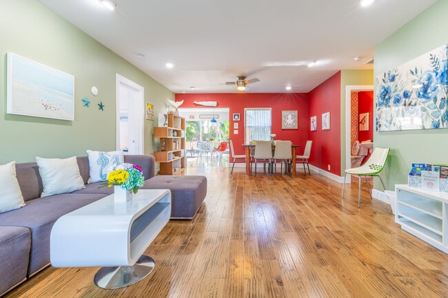 Photo - 212 SW 2nd Pl Unit ID1258734P