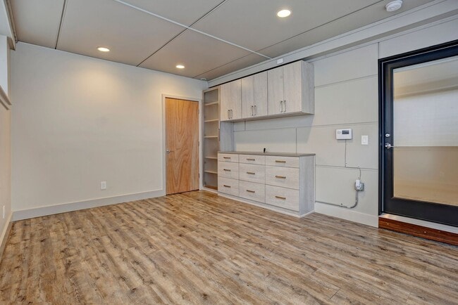 Photo - 3bd/3.5ba Seattle Townhome