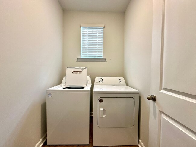 Photo - 3/2 home in Pine Hills in Cane Bay of Summerville!