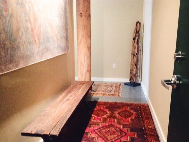 Photo - 170 Boulevard SE Unidad 324E