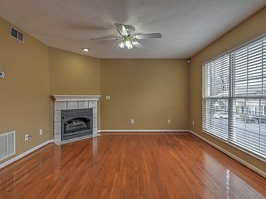 Photo - 3115 W Walnut St