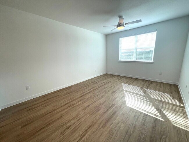 Photo - 1201 Wolf Cyn Rd Unit 305