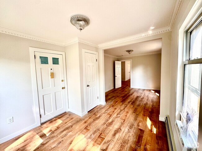 Building Photo - 55 Wetmore Ave Rental