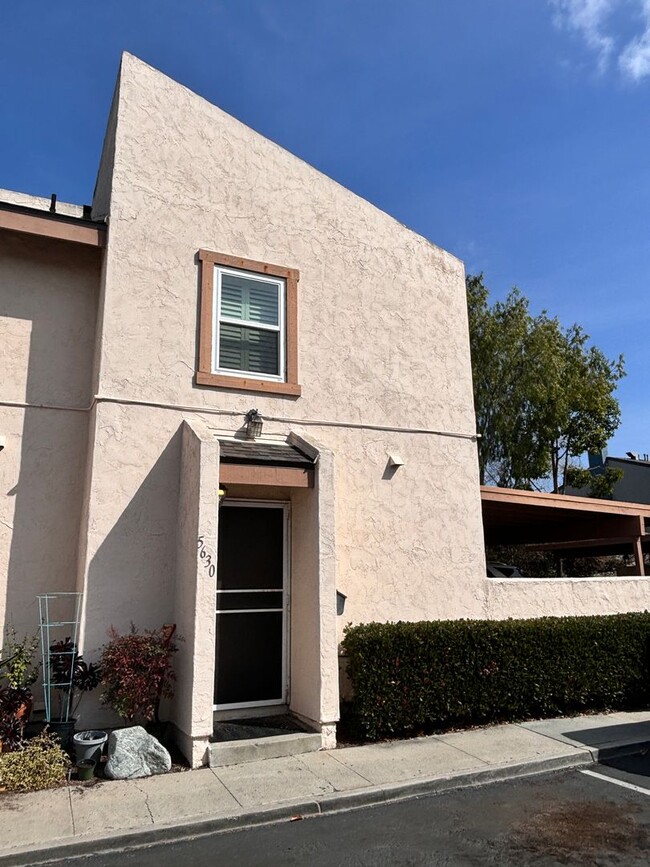 CHARMING 2BD/2BA TOWNHOUSE FOR RENT IN CLA... - CHARMING 2BD/2BA TOWNHOUSE FOR RENT IN CLA...