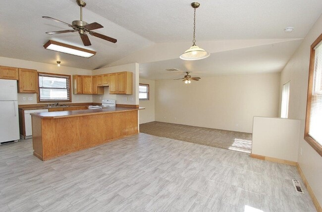 Photo - 1020 S Hayes Ave