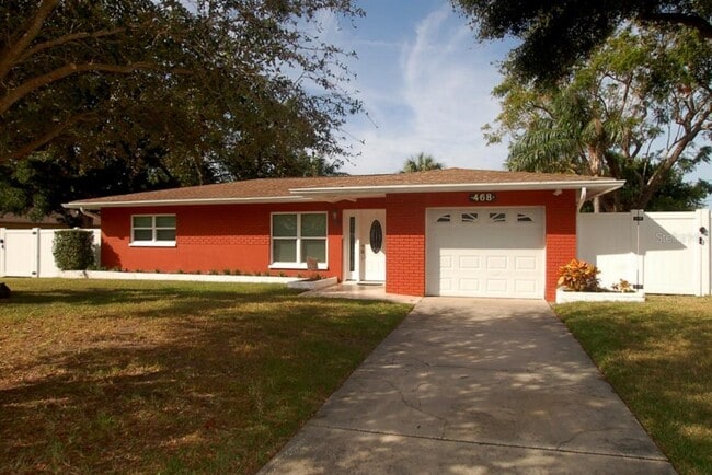 Photo - 468 Limewood Ave