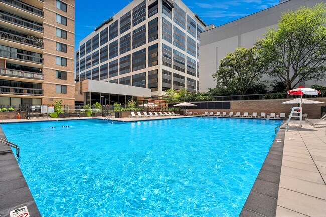 Resort Style Swimming Pool
